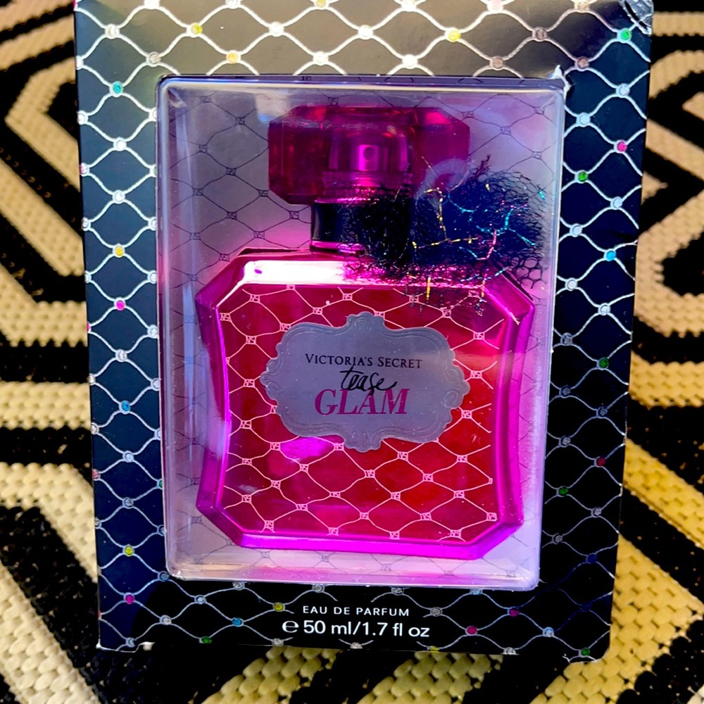 Victoria Secret Tease Glam perfume